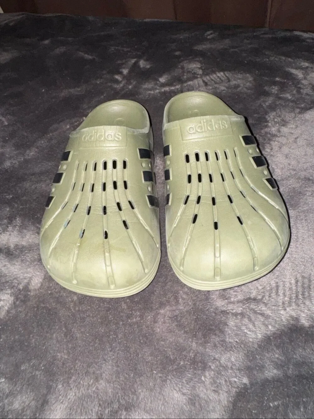 NWOT Adidas Adillette Clog size 5
